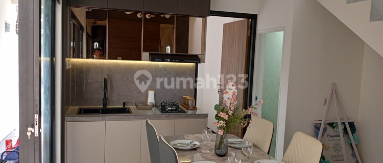 Rumah 2 Lantai Dekat Pintu Tol Dan Stasiun Mrt Di Cinangka Depok  1