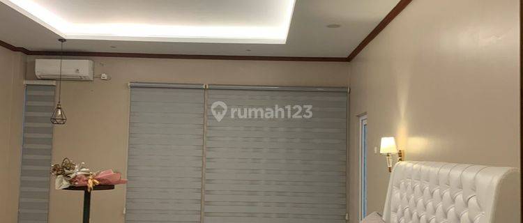 Butuh Uang Murah Rumah Hook Kamar Luas Di Bsd Semi Furnished 1