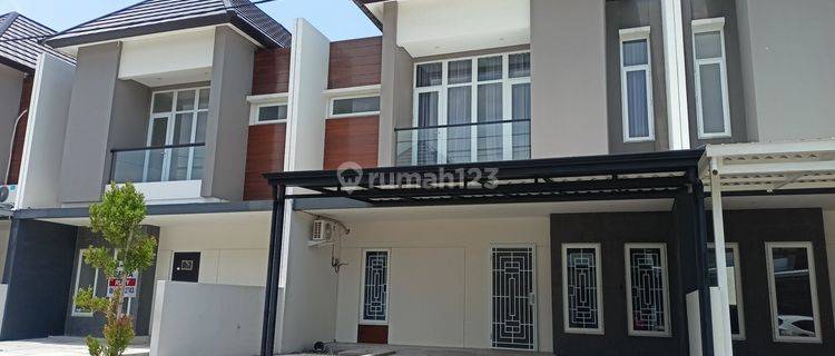 Rumah Cluster 2 Lantai Furnished di Mutiara Arteri 1