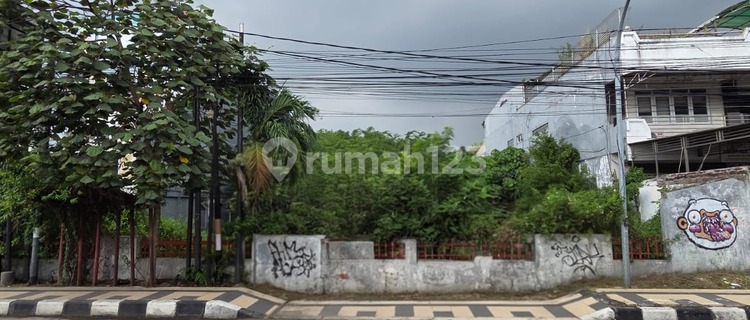Tanah Letak Strategis Cocok untuk Usaha di Jl Jend. Sudirman 1