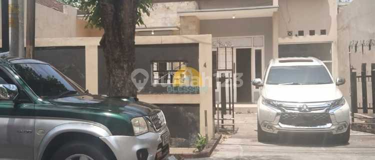 Ready-to-Occupy House on Pandanaran Street, Central Semarang 1