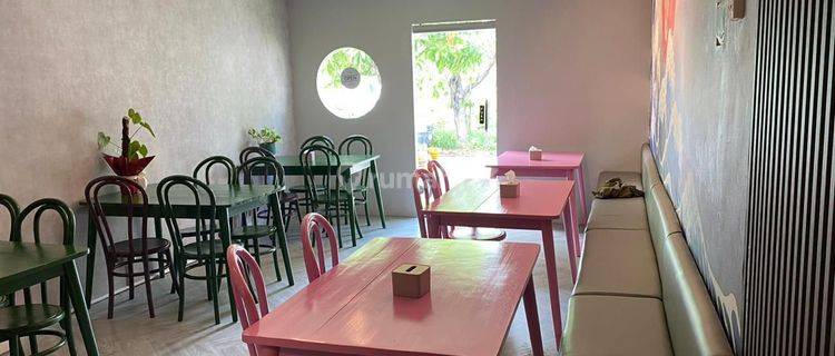 Toko Bekas Cafe Dekat Sekolah di Renon CN 1