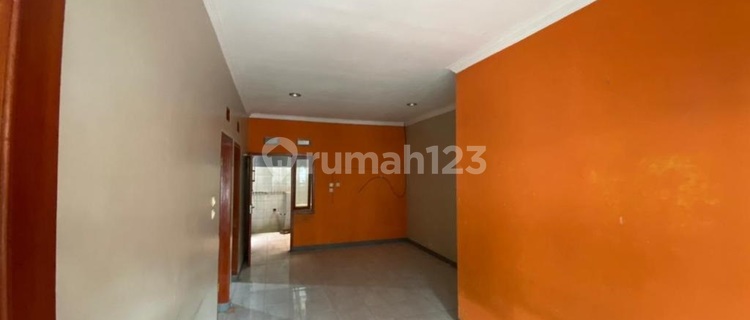 Rumah Bagus Banget Minimalis di Permata Kopo 1