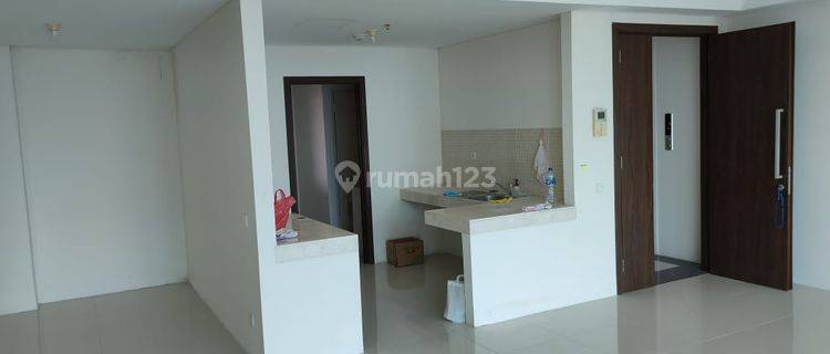 Dijual Apartemen St Moritz 3br, Semi Furnished Puri Indah 1