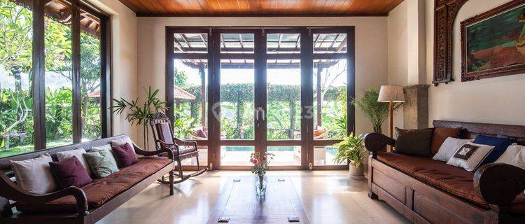 Big Villa For Rent In Bumbak Umalas Kerobokan 1