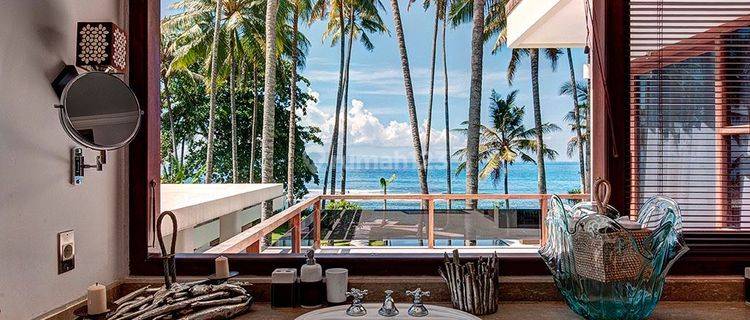 Luxury Absolute Beachfront Villa In Candidasa 1