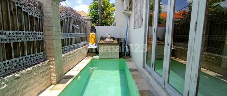 Rumah Semi Villa di Kerobokan 1