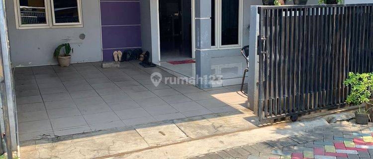 Minimalis Dalam Cluster Jalan Medoho Dekat Masjid Agung 1