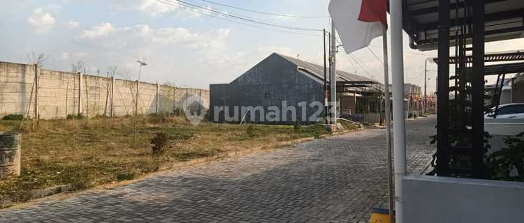 Rumah Dalam Cluster Strategis dan Nyaman Plamongan Indah 1