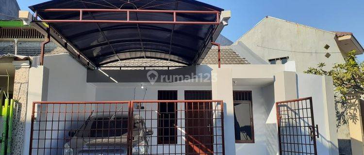 Rumah Bagus Unfurnished HGB di Simpang Darmo Permai Selatan , Surabaya 1