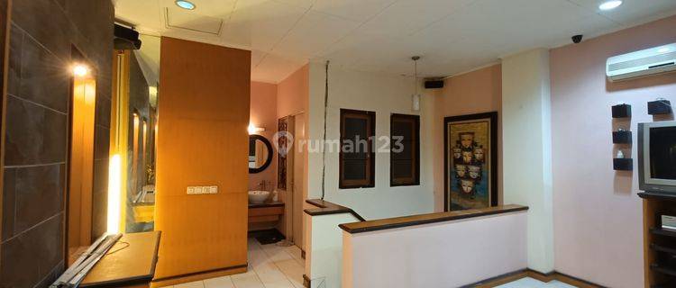 Ruko 2 Lantai Ex Klinik di Golden Road Bsd 1