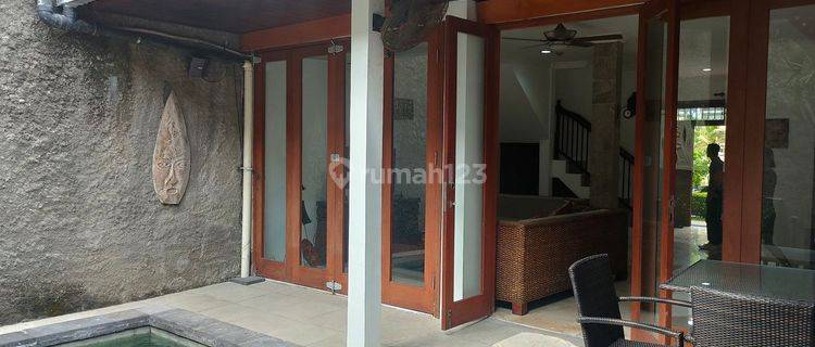 Dijual Rumah Asri di Lokasi strategis Kuta area  1