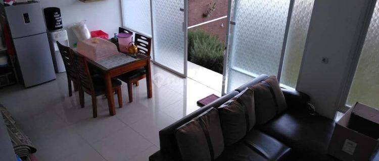 Rumah 2 Lantai Semi Furnish Bagus Sariwangi 1