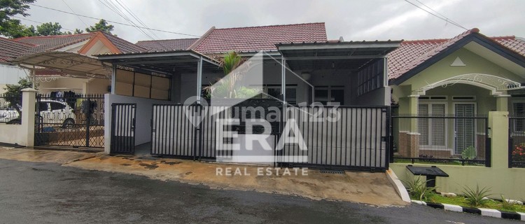 Spacious House with Many Rooms Near Jagorawi Toll Road in Taman Pajajaran Bogor 1