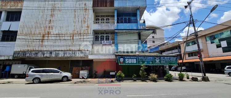 Pattimura Street Downtown Shop House, Pontianak 1