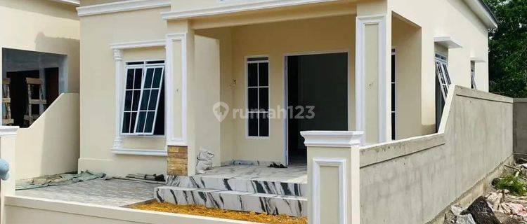 Rumah Tunggal Dijalan Karet Grand Zharud Res, Pontianak Barat 1