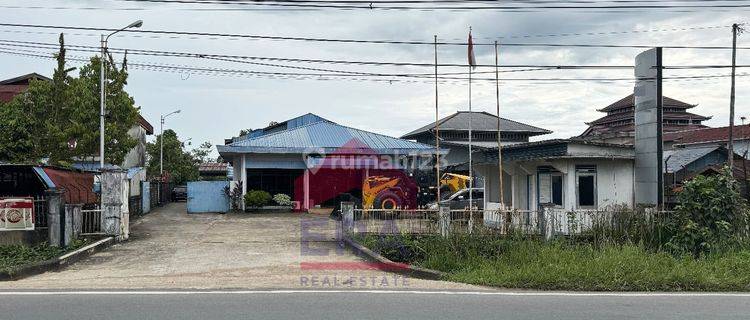 Rumah Tepi jalan untuk usaha jalan adisucipto , Kubu Raya Pontianak 1