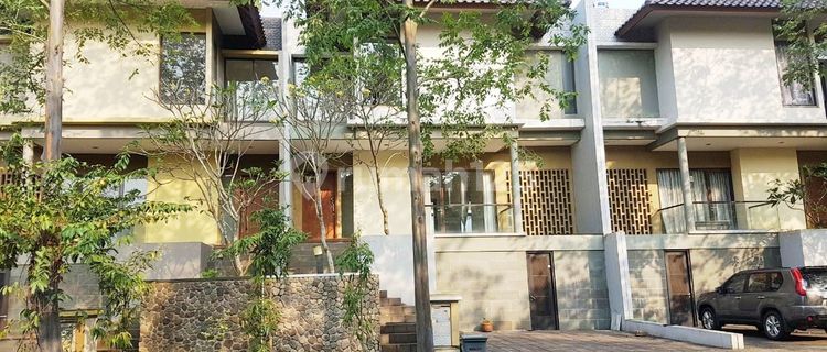 Rumah Terawat Asri Di De Park Heliconia BSD 1