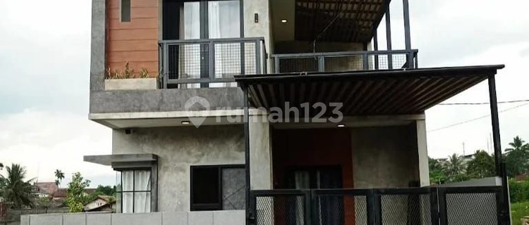 Dijual Cepat Rumah Strategis 2 Lantai Cibadak Sukabumi Tema Industrial 1