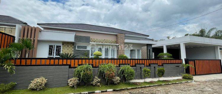 Dijual Cepat Rumah Mewah Elegan Sukabumi Full Furnished Baru  1