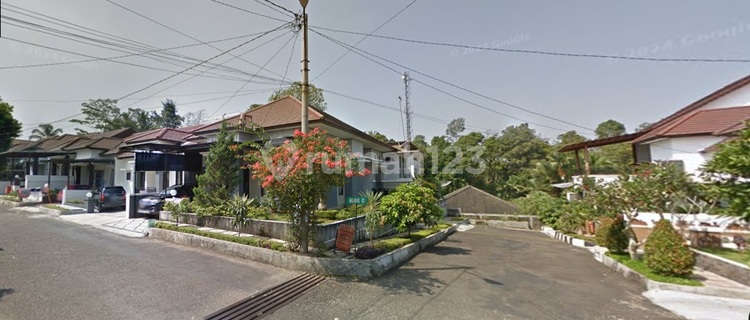 Rumah Mewah Pesona Cibeureum Posisi Hook MEnghadap barat tanah Luas 1