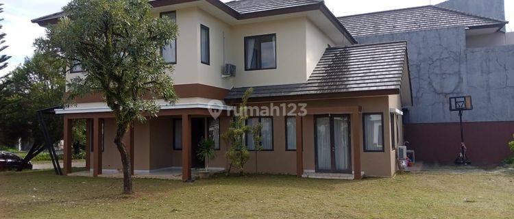 Rumah Posisi Hook Halaman Luas Sentul City, Bogor 1