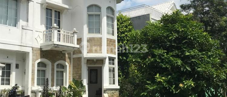 Rumah 2 Lantai Siap Huni  1