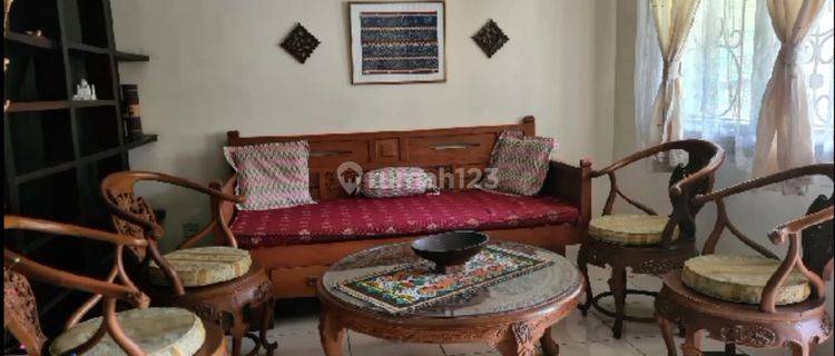 Dijual Rumah Full Furnished Siap Huni Lokasi di Kota Baru Parahyangan Bandung 1