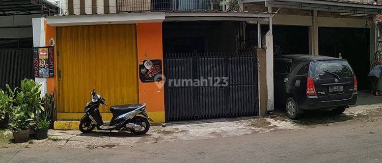 Dijual Rumah Terawat Nyaman Siap Huni Lokasi Bagus di Sarijadi Bandung 1