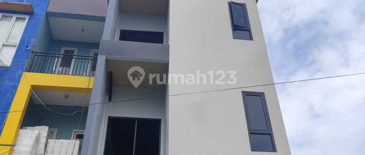 For Rent: 4-Story Shophouse on Jl. Mt. Haryono, Balikpapan 1
