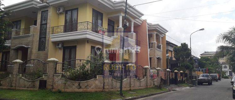 DIJUAL RUMAH Hook 2 Lantai di Balikpapan Baru Cluster Paris, Balikpapan 1