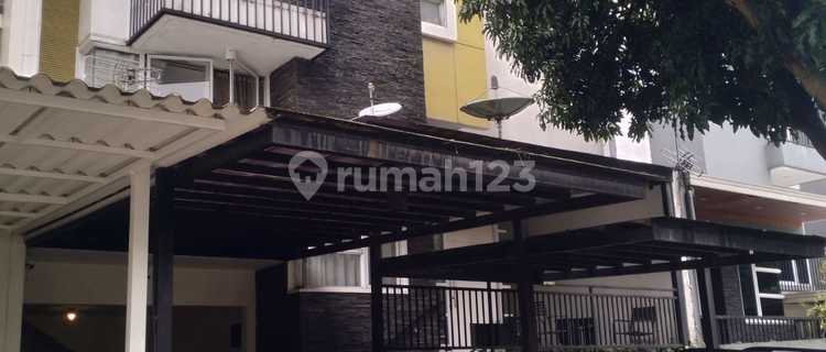 Rumah 2 Lantai dengan Akses Mudah Kemanapun 1