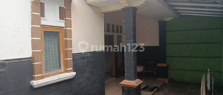 FOR SALE, STRATEGIC SHOPHOUSE IN THE HEART OF BREBES CITY 1