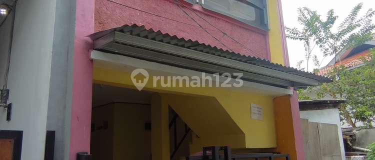 For Sale, 5 Room Boarding House, Strategic Location Near Pasar Rebo Hospital 1