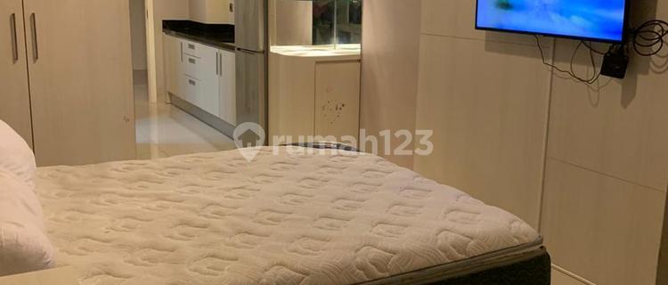 Modern Fully Furnished Studio Apartment in Downtown Semarang 1