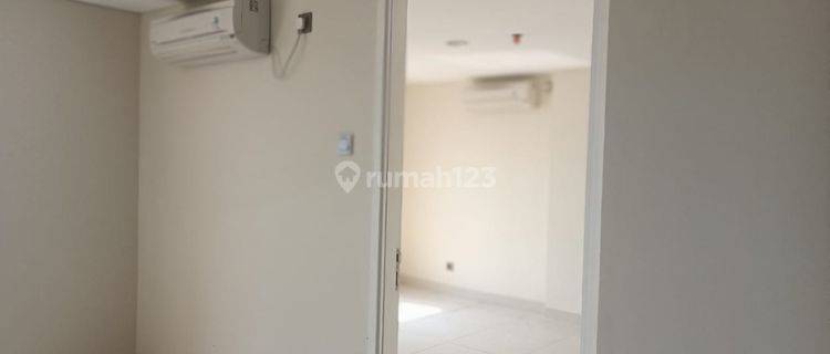 Dijual apartemen MDL 3 bedroom lantai 18 view laut di Jl Pemuda pusat Semarang #8213 1