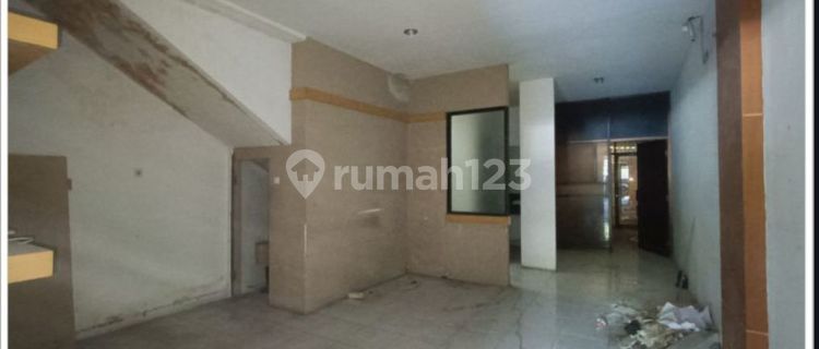3-Storey Shop House City Center Near Tugu Muda Semarang #9438 1