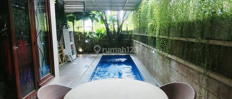 Rumah Bagus Murah Ada Pool di Pejaten 1