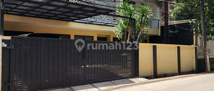 Best Price Rumah Dalam Komplek Pejaten Barat Ada Pool Jarang Ada 1