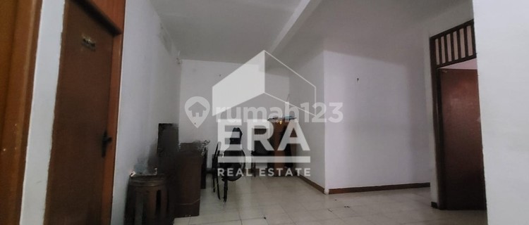 Ready-to-Occupy House in Sector 5, Bintaro 1