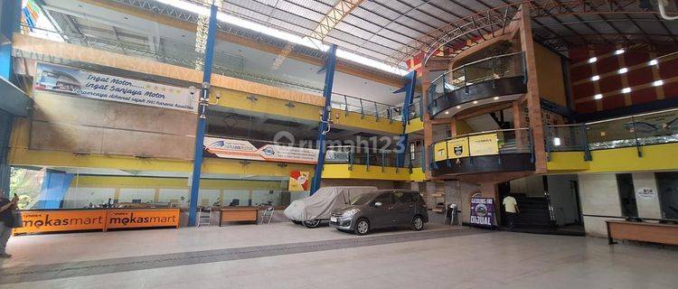 Showroom Exclusive Siap Pakai di Tengah Kota Bandung Ciateul 1