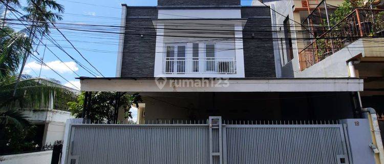 RUMAH CANTIK SIAP HUNI DI BANGKA KEMANG JAKARTA SELATAN 1