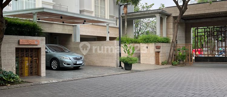 LUXURY TOWNHOUSE BRAND NEW 3 FLOORS PRIVATE LIFT CILANDAK LEBAK BULUS SOUTH JAKARTA 1