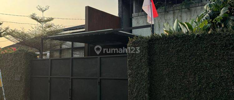 Rumah Modern Tropis Siap Huni Dekat Lebak Bulus Di Cirendeu Tangeran Selatan 1