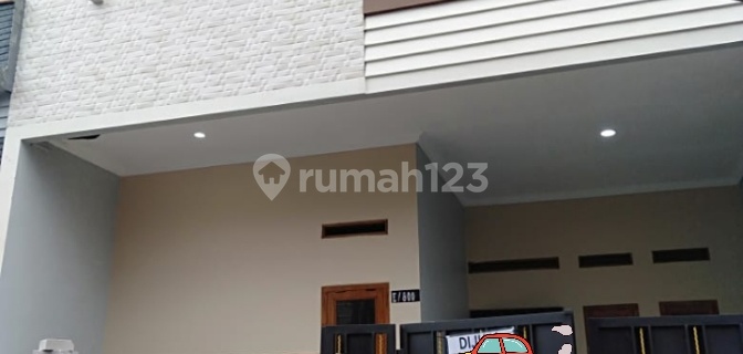 For Sale New House Poris Indah 2-Story Building West Facing Ready to Occupy 1