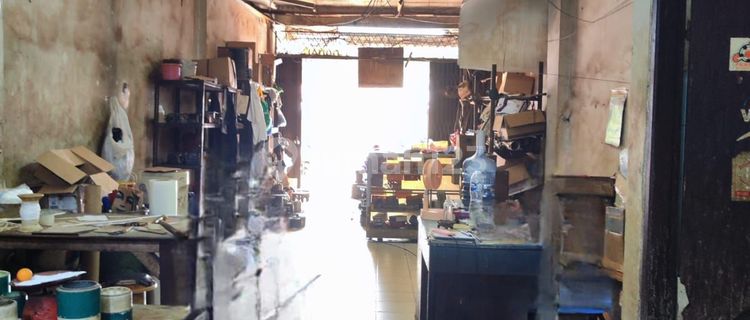 Price Drop! Old Shophouse Near Kenari Market, Central Jakarta 1