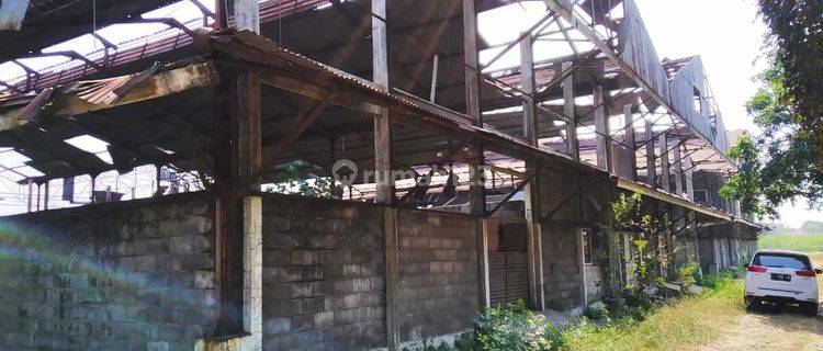 Dijual Tanah Di Tongas Plus Ada 4 Gudang  1