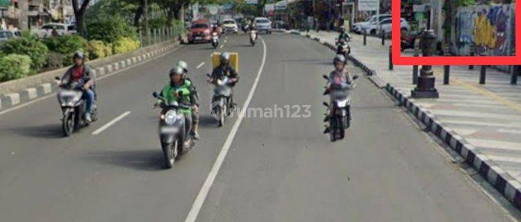 Tanah Dibawah Njop Dipinggir Jalan Raya Margonda Depok Tanah di Margonda SHM 10000.0 m² 1