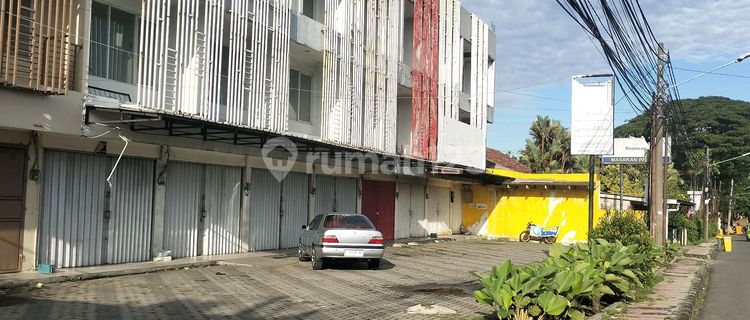 Cheap Attached Shophouses in Downtown Merdeka with Access to KRL Jagorawi Borr 1