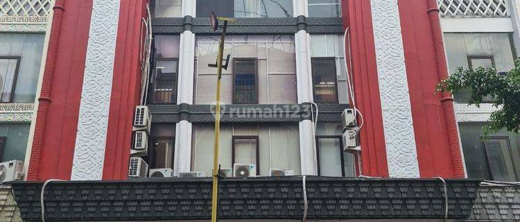 Ruko Gandeng 3 Lokasi Strategis Saladdin Square di Margonda Depok 1